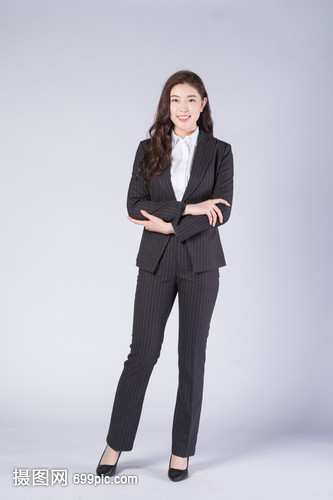 商務(wù)女性襯衫站姿 優(yōu)雅與專業(yè)的完美融合